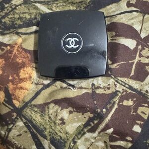 CHANEL Black Joues Contraste Blush Compact 42 nude